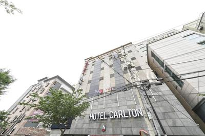 Carlton Hotel