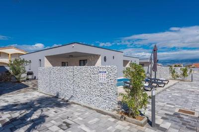 Nice Villa In Vir With Outdoor Swimming Pool, Wifi And 2 Bedrooms