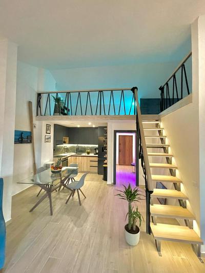 Perfect 2-bd apartment with terrace