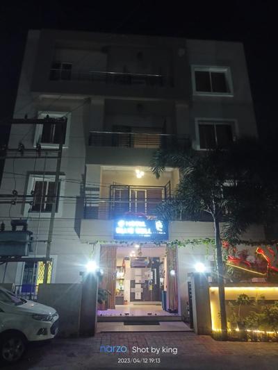 Hotel Blue Bell Near Care Hospital-Lift-wifi-Facilities-Best Selling & Best Choice of Travellers By Morservices
