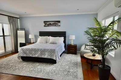 3 Bed 4 Bath detached House, Pool, Inverter