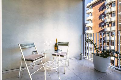 [5 min walk from subway] Elegant & Modern