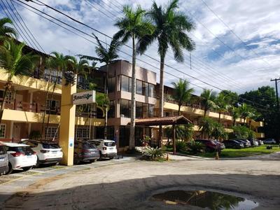 Amarilis Flat Maravilhoso - dentro de Riviera, com serviço de hotelaria, sauna e piscinas climatizadas