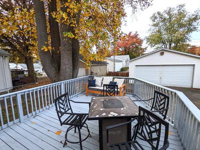 Fenced backyard, deck, pet-friendly home