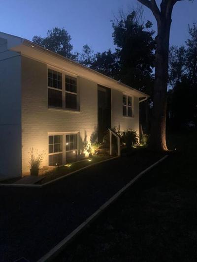 Serene Lush 2BR Gem, on 1 acre Silver Spring