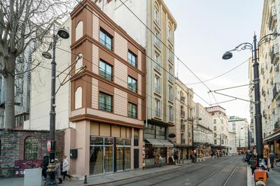 Urban Quarters No.1 - Image 28