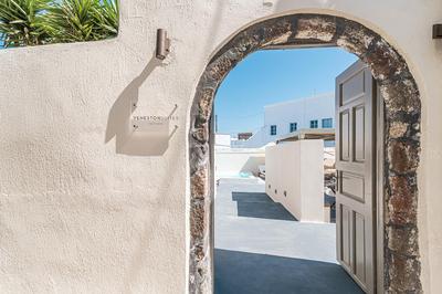 Veneston Suites, Lina