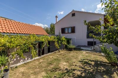 Villa Almond near Omis, private pool