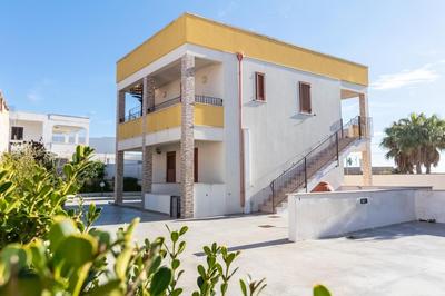 Front SEA Apartment (20 metri) by Salento Prime