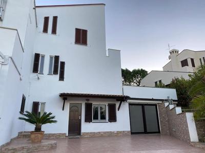 Villetta familiare a Potenza Picena