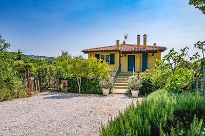VILLA DI CAMPAGNA 10 POSTI CON PISCINA PRIVATA