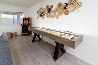 *Family Oasis*Shuffleboard*Backyard*Arcade*Garage*
