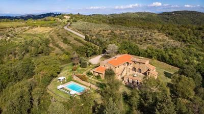 VILLA LE TORNAIE 14, Emma Villas