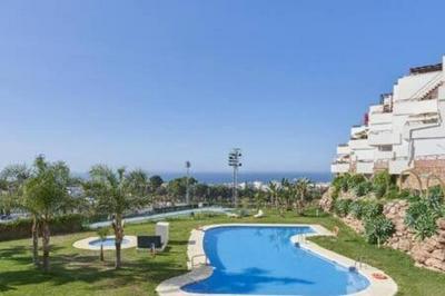 SHR044 Mar de Nerja Apartamento con piscina