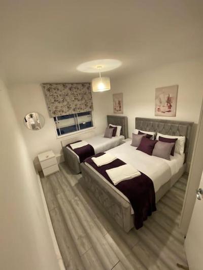 Central 4-Bedroom Gem Stylish & Walk-able to Everything