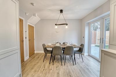 3 Bed House with Office Space in Coventry, by ARP Homes, Central, Driveway & Garage, Garden, Ideal for Contractors, Families & Long stays