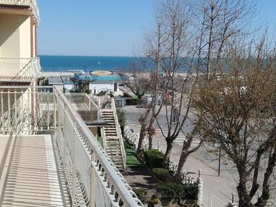 Appartamenti FRONTESPIAGGIA CERVIA