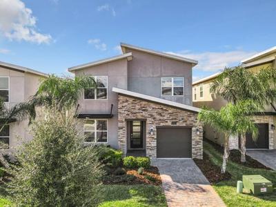 Modern 5BR/5BA Home w/ Private Pool getaway!