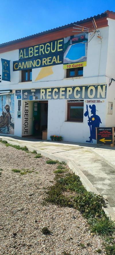 albergue camino real