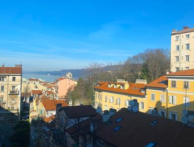 BluCavana, Casa vacanze in centro a Trieste