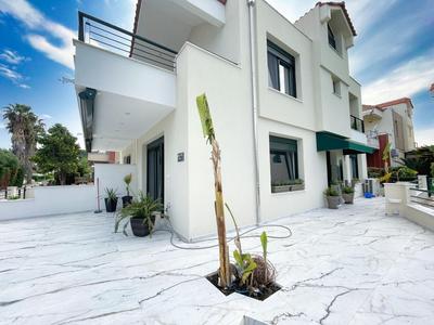 Seas The Day - Beachfront, Amazing Sea Views