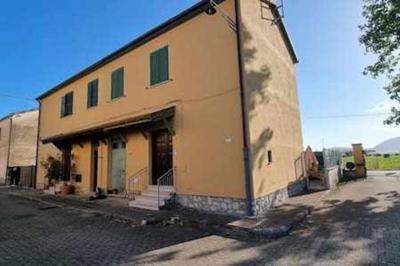 VILLA a 5 MINUTI DAL MARE