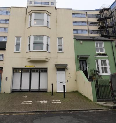 Elegance at the Lanes-3BD