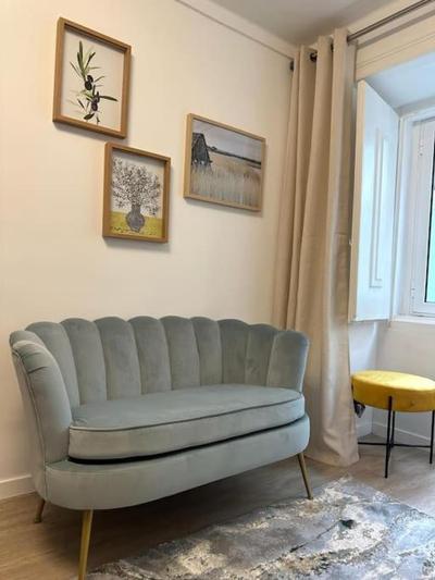 Stylish Renovated Apartment in Chiado