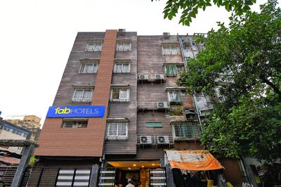 FabHotel Krishna I - Nr Birla Industrial & Tech Museum