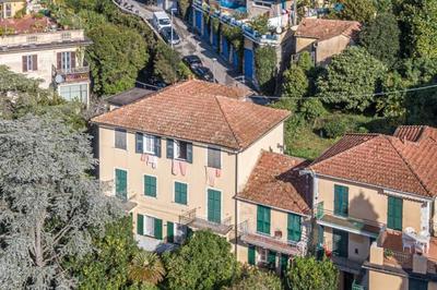 Rapallo, a due passi dal mare con veranda e giardino!