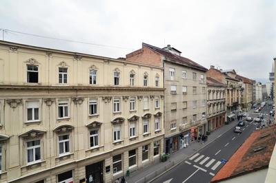 TRUE ZAGREB centrally located & spacious apartment