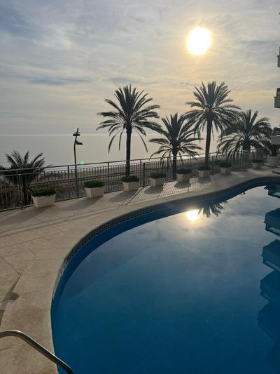 Beachfront 3-bedroom apartment