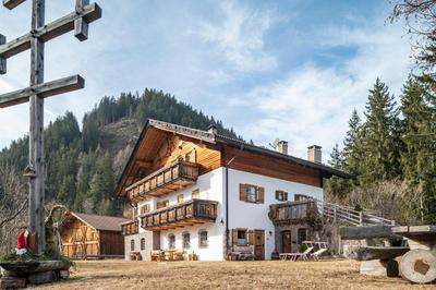Thomasegg Hof Linde