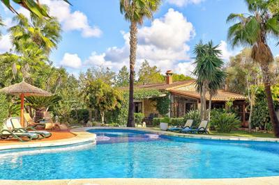 Finca Ranchon Grande by Rentallorca