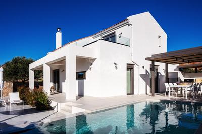 Villa Venetiko - Refined Minimalist Villa with Sunset Bliss by etouri