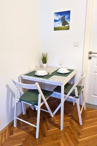 Cozy ensuite room in Zagreb center