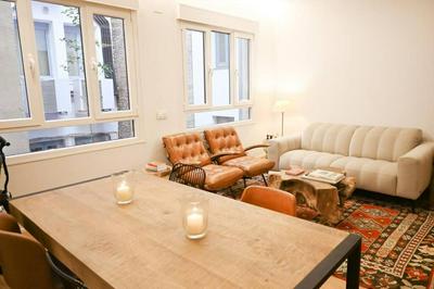 Encantador Apartamento TEMPORAL de 1 Dormitorio en Madrid ZUR31