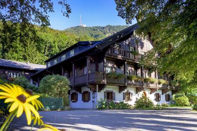 Romantik Hotel Die Gersberg Alm mit Panoramablick auf Salzburg