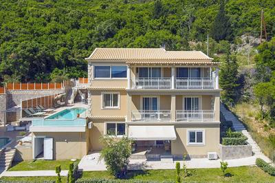Villa Monastiri
