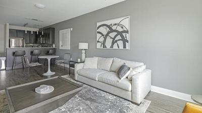 Landing Modern Apartment with Amazing Amenities (ID247)