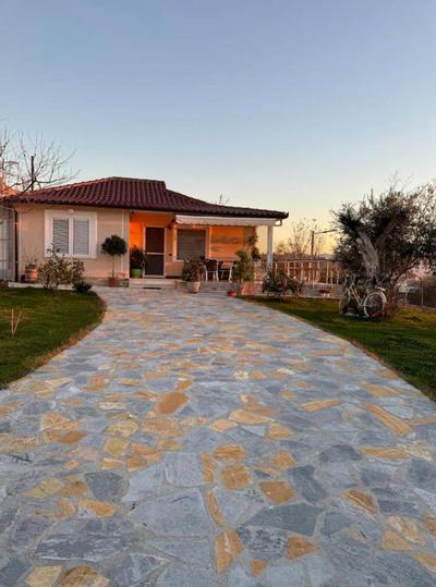 Villa Nikol