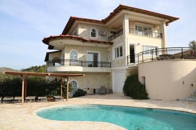 Villa Limni