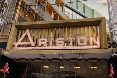 H11 [The Queen's Apartment] Ariston - Centro
