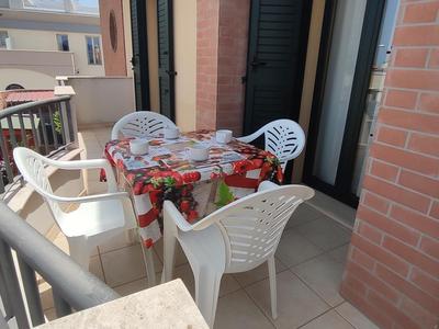 GuestHost - La Casa Papavero in the Centre of Pula!