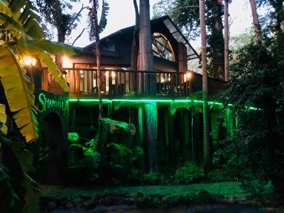 Shangri-La Country Hotel & Spa