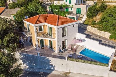 Villa Blissful Breeze