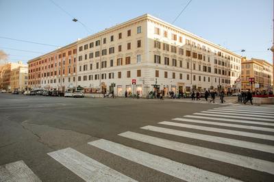 APT Rome 5 BDRMs