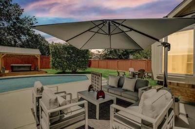Luxury Escape Home with pool spa game room
