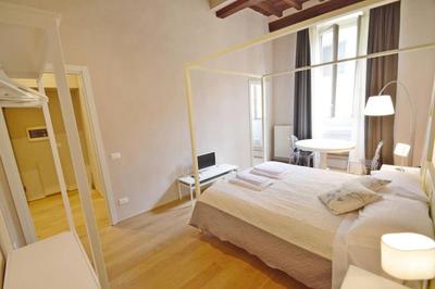 Keys of Italy - Albero 15 - Big and Small apt by Train station 2nd floor