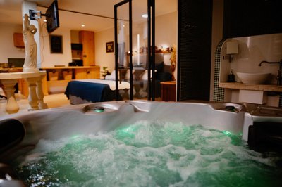 Suite de Diane Jacuzzi - Premiere conciergerie